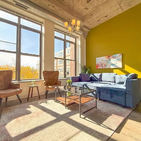 Mccormick Place 2Br Stylish Suite With Optional Parking And Gym For Up To 8 Guests Near Soldier Field And Grant Park