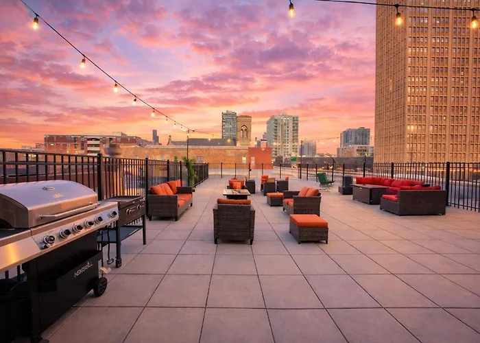 Mccormick Place 2br Stylish With Optional Parking And Gym For Up To 8 Guests Near Soldier Field And Grant Park Appartamento